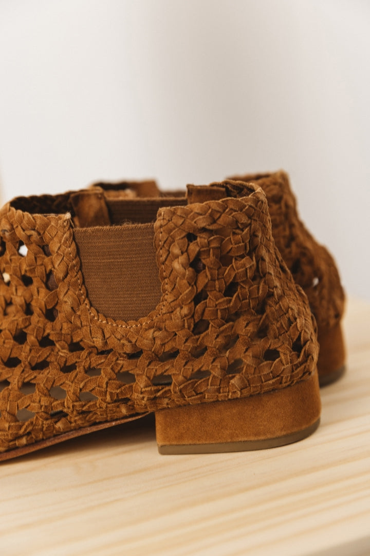 Baby Jane camel ankle boots