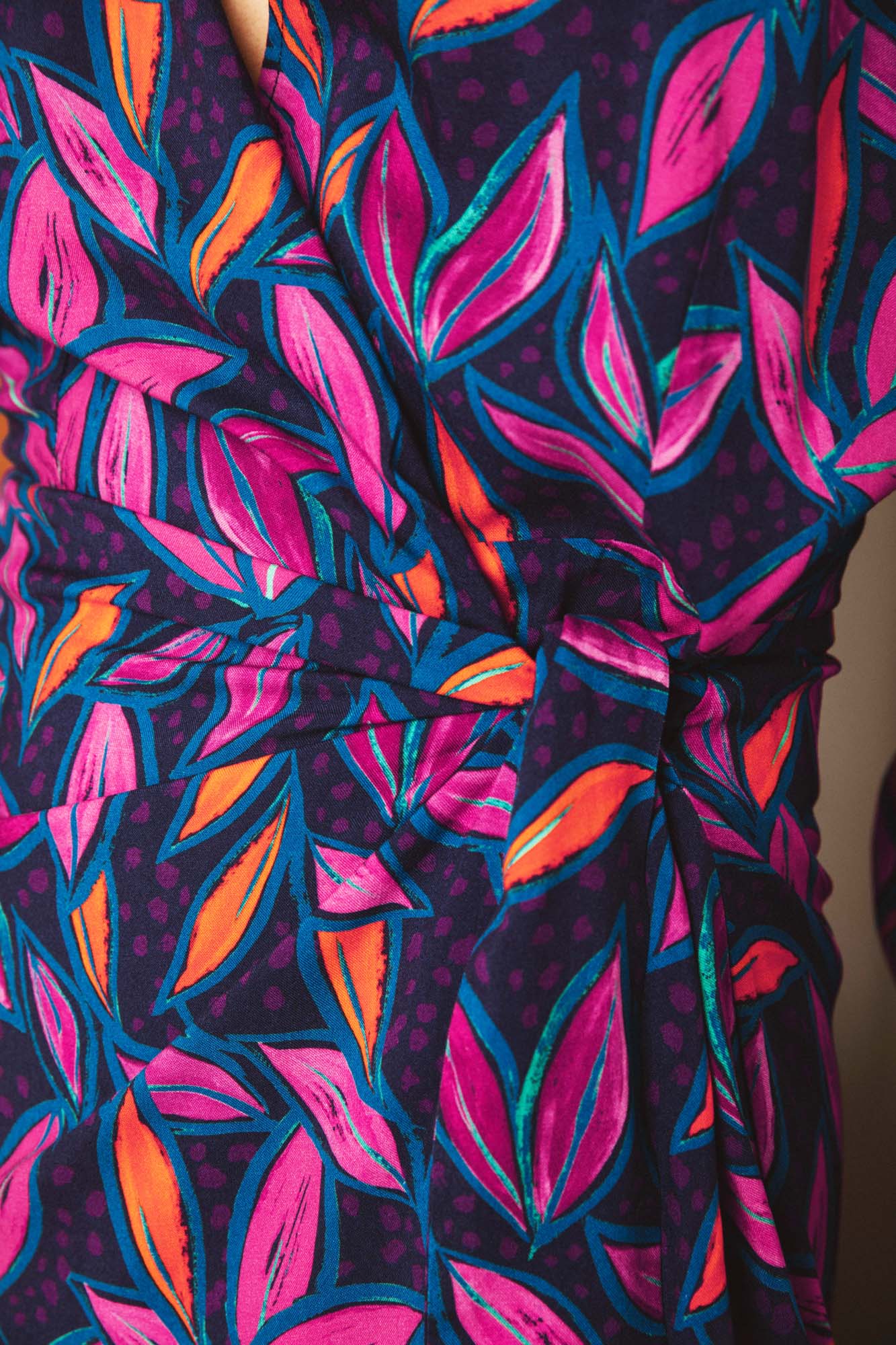 Anaïs leaf print dress