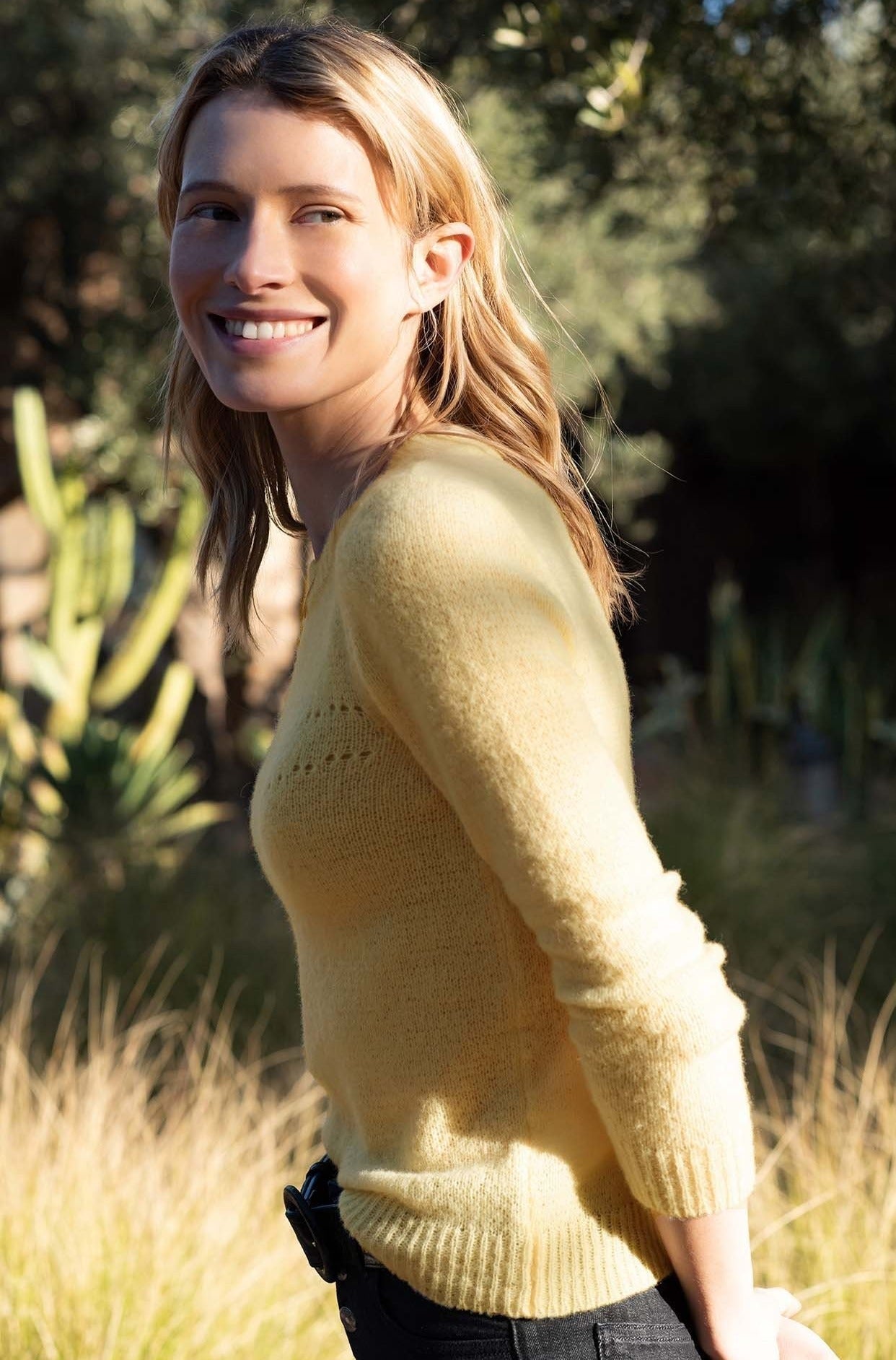 Pull Roger laine ajourée jaune pastel