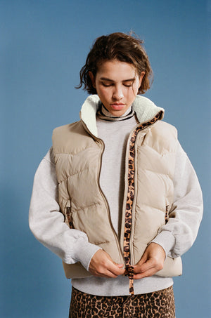 Arsène taupe and leopard-print puffer jacket Balzac Paris x Pyrenex