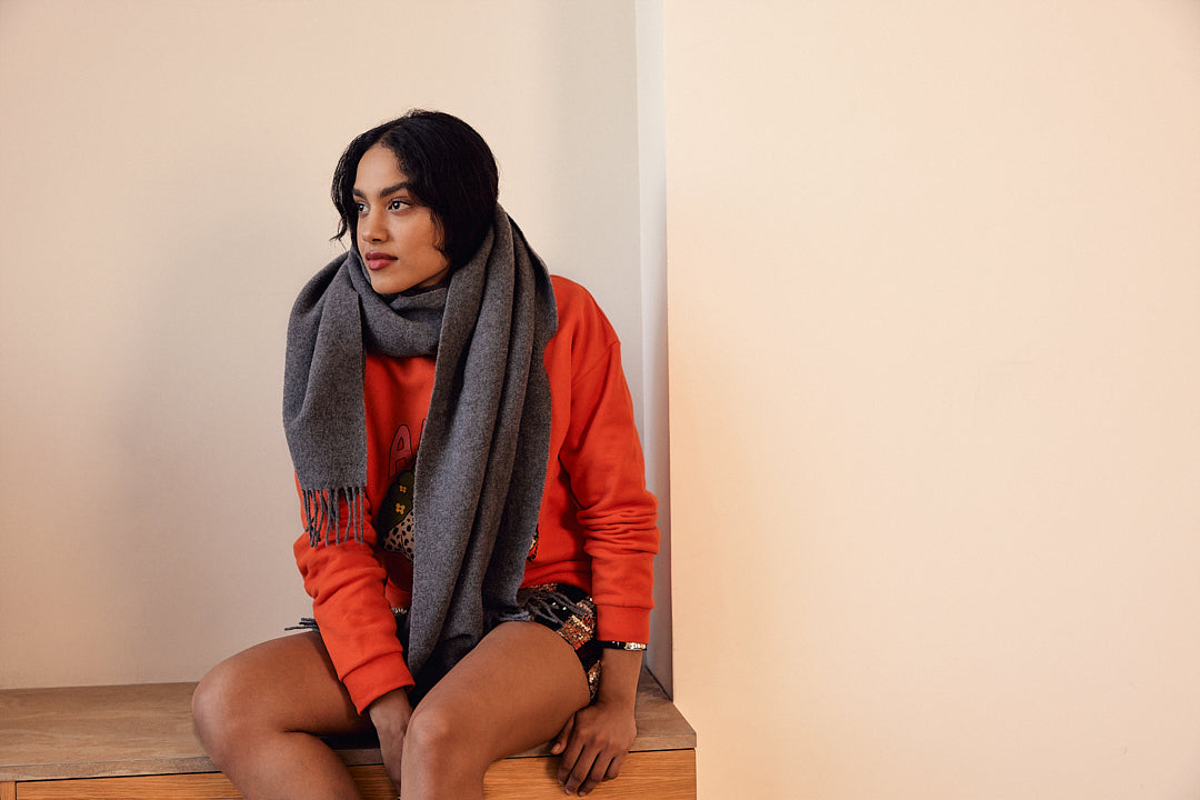 Scarf Public gray