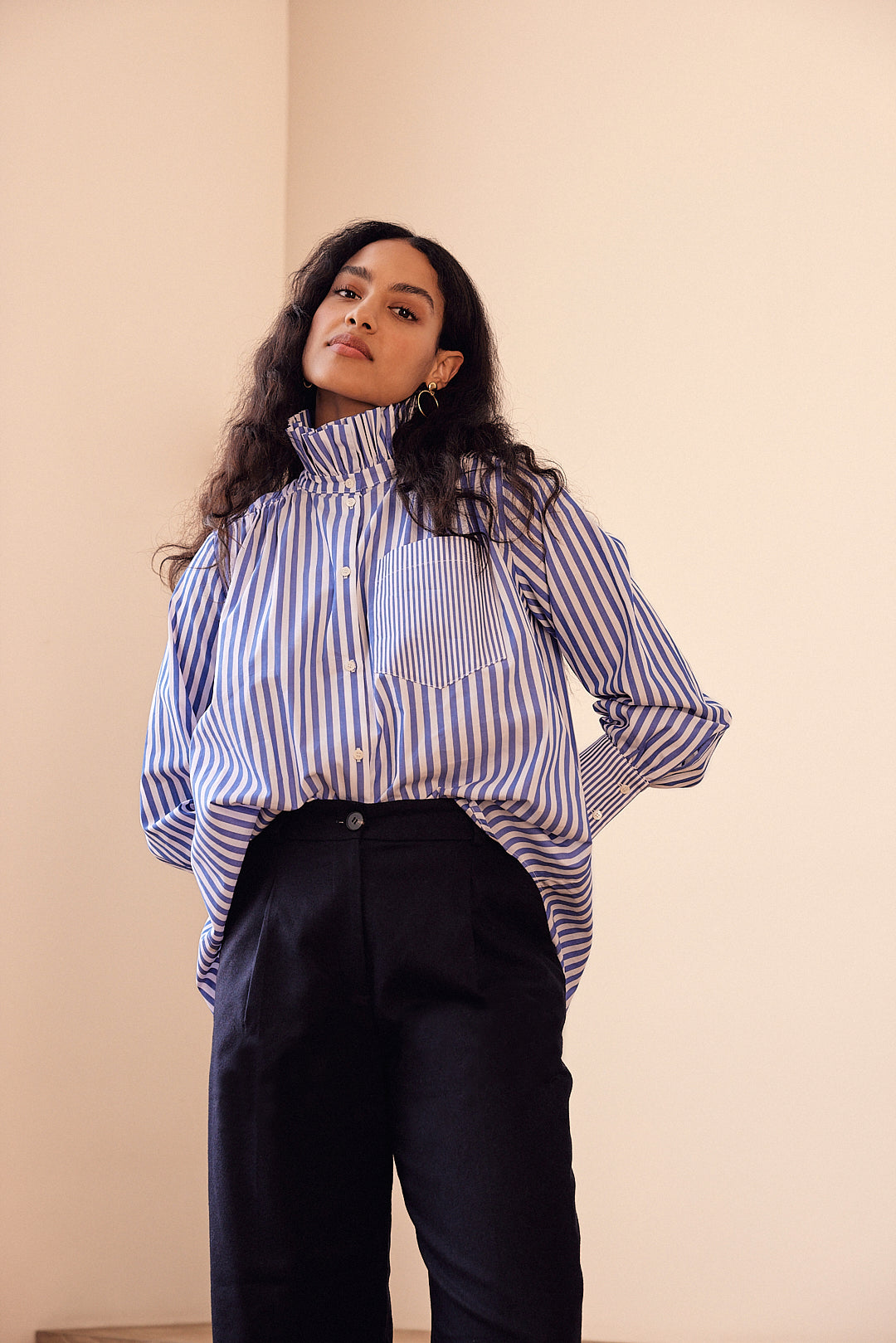 Léonor shirt with white and blue stripes