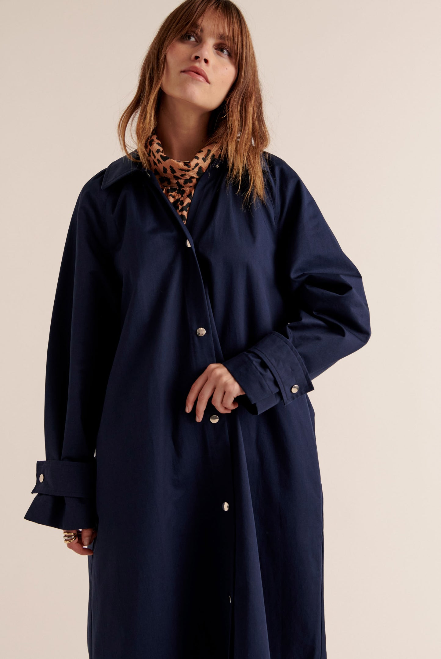 Galant navy trench coat