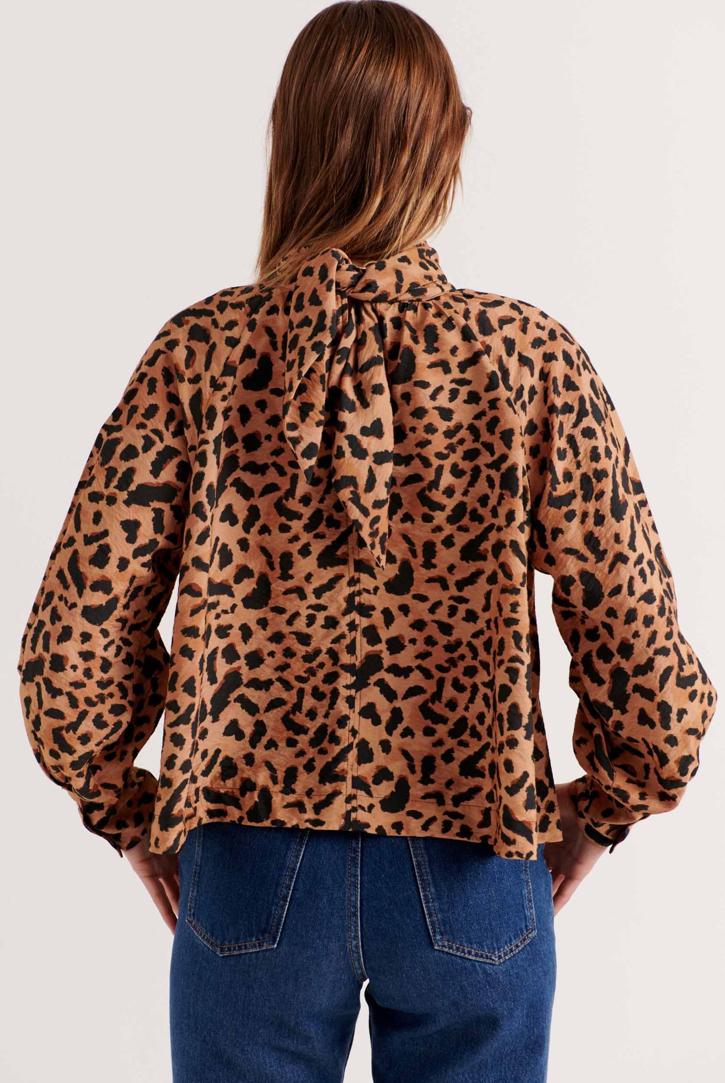 Mona cheetah cappuccino blouse