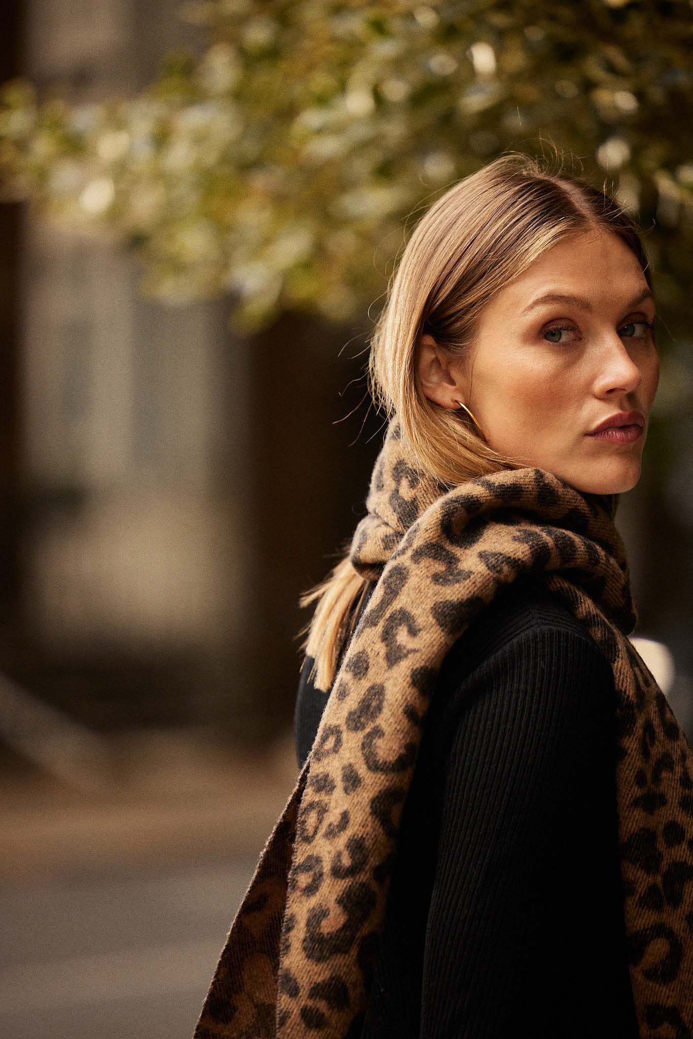 Leopard Public Scarf - Balzac Paris