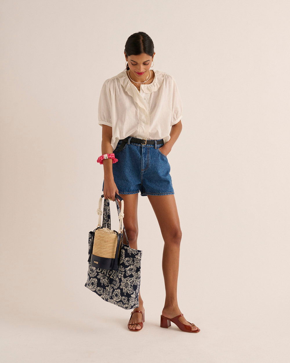 Mules Joane patent crinkled cognac