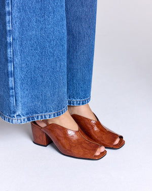 Barbara sandals in embossed camel patent leather