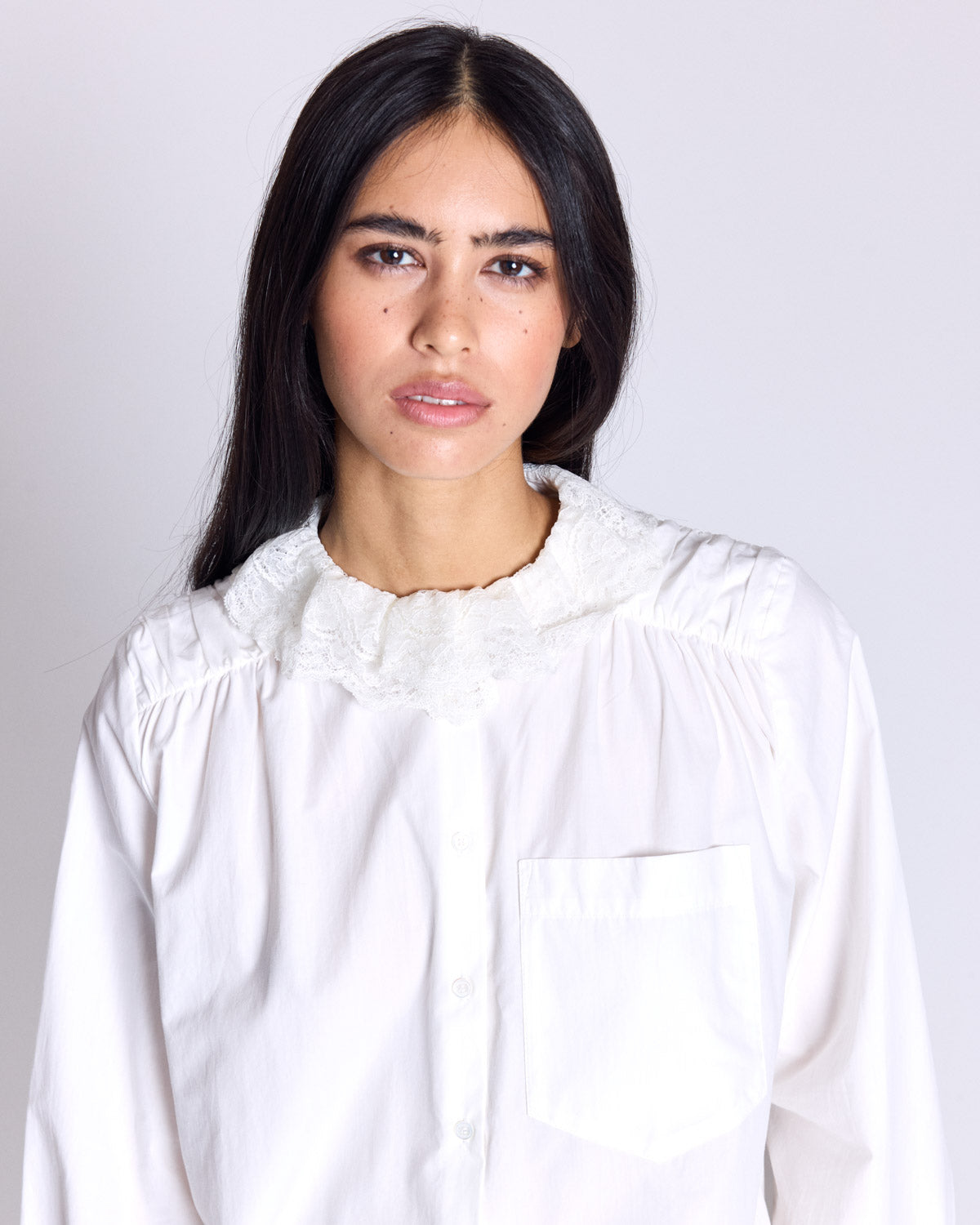 Leonor shirt in natural white and lace