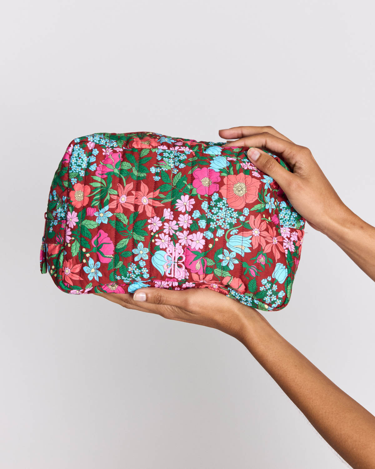 Perla wash bag in pink and burgundy Liberty print