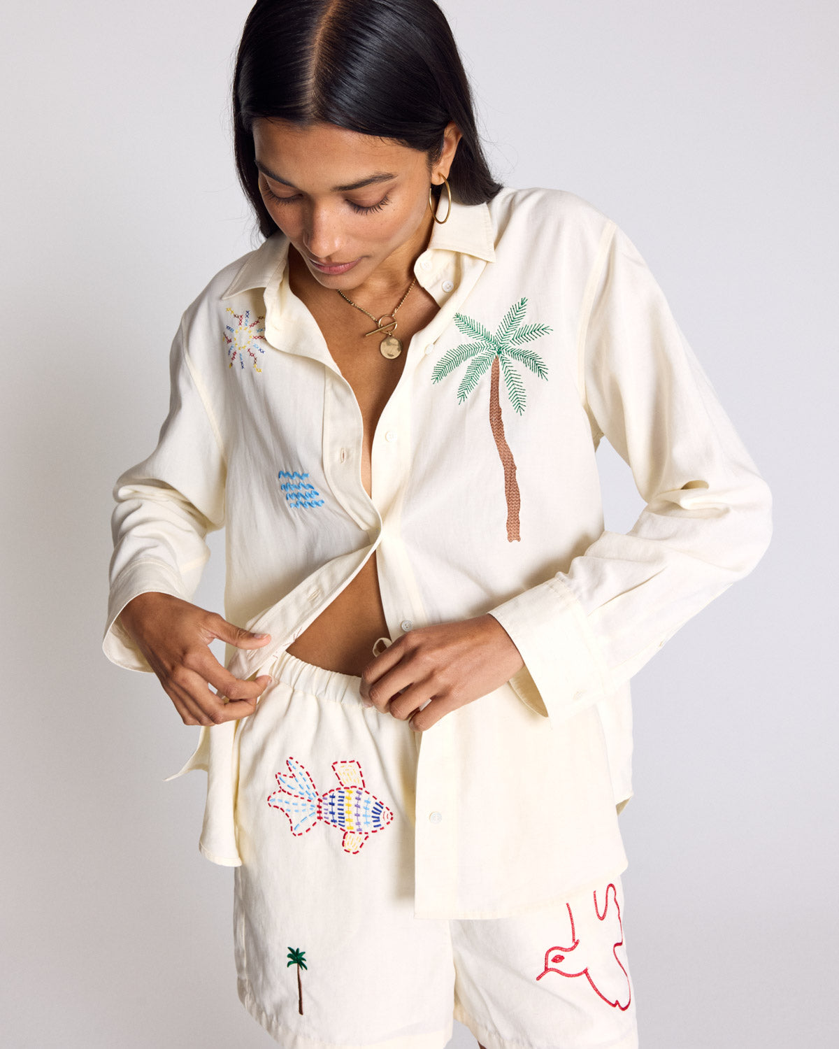 Anne ivory white shirt with multicolored embroidery
