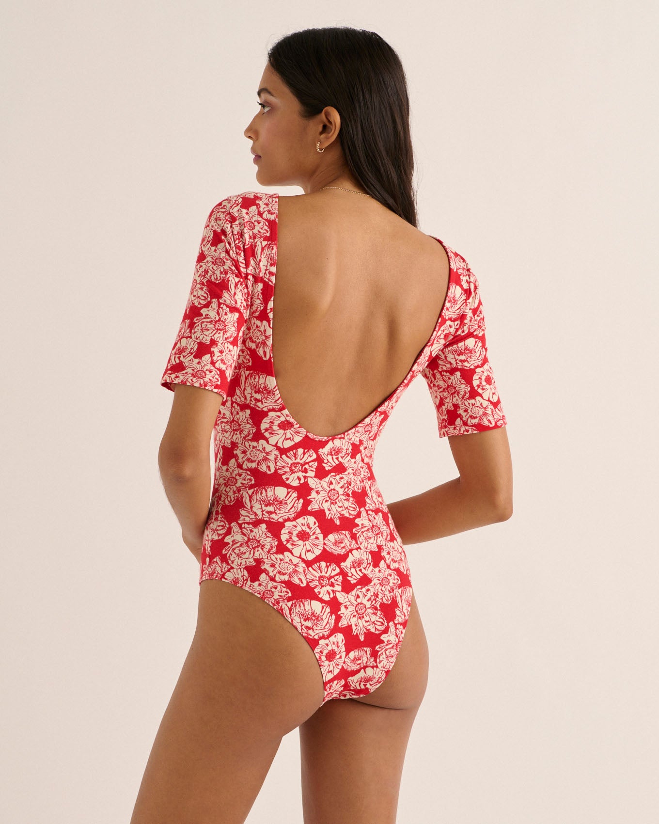 Heureuse bodysuit with red and ecru flower party print