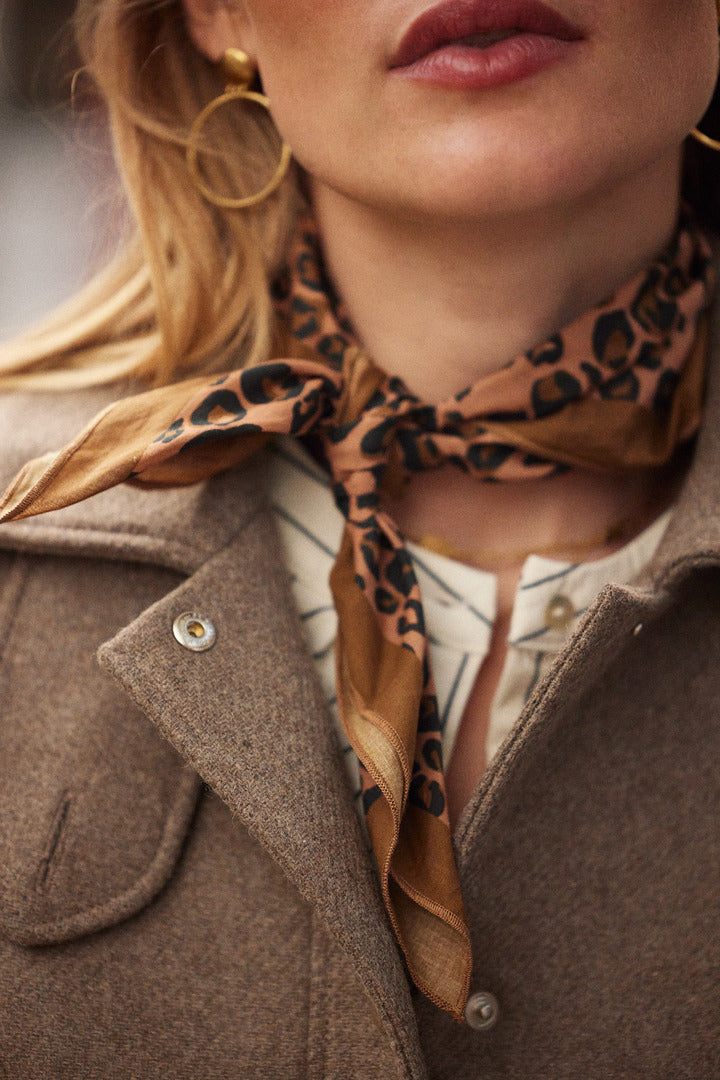Paros leopard scarf