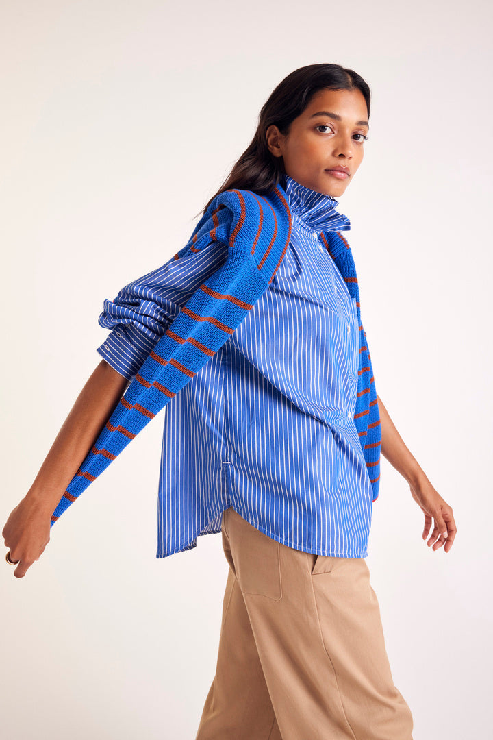 Léonor blue striped shirt