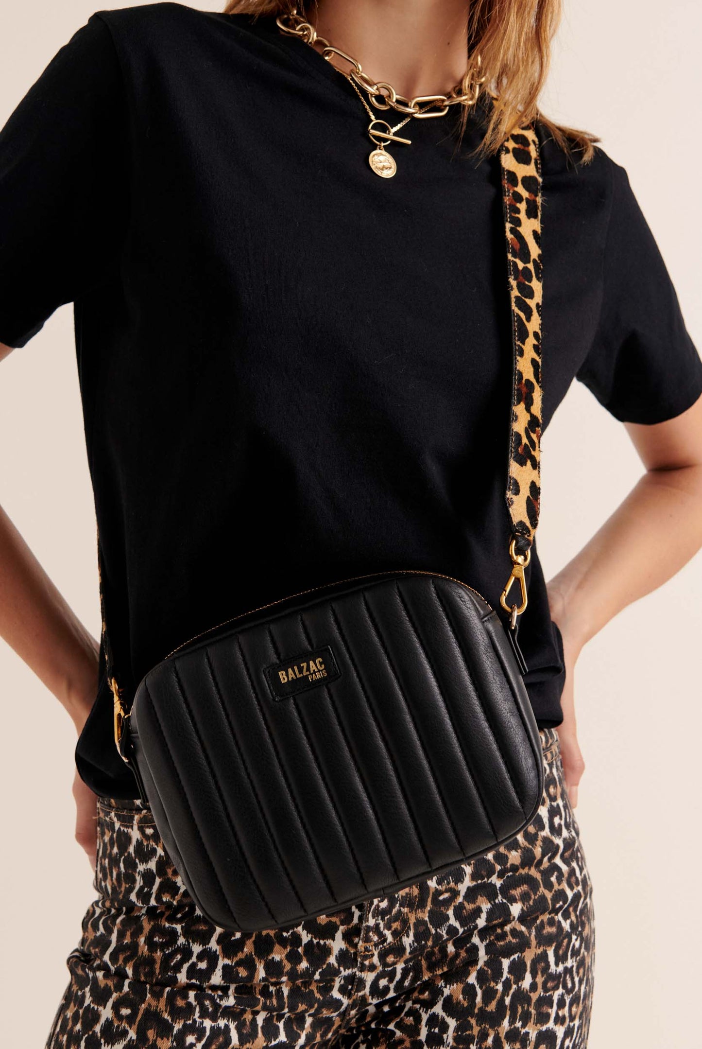 Black Caesar bag with leopard handle