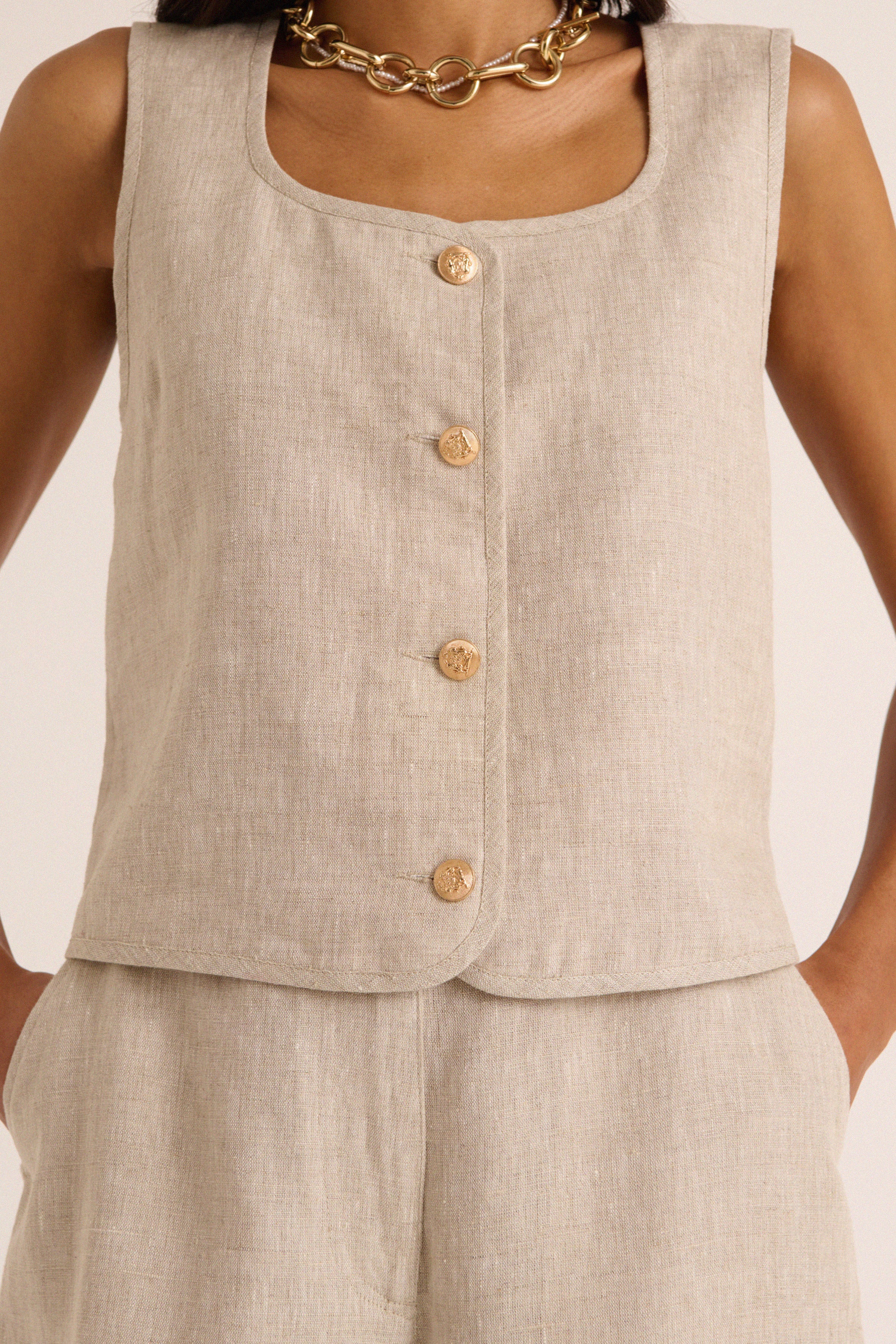 Vest Marius sand