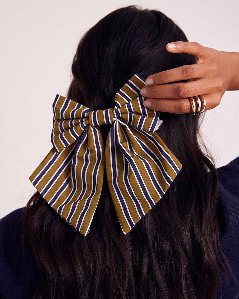 Manolito bow tie with navy and khaki stripes