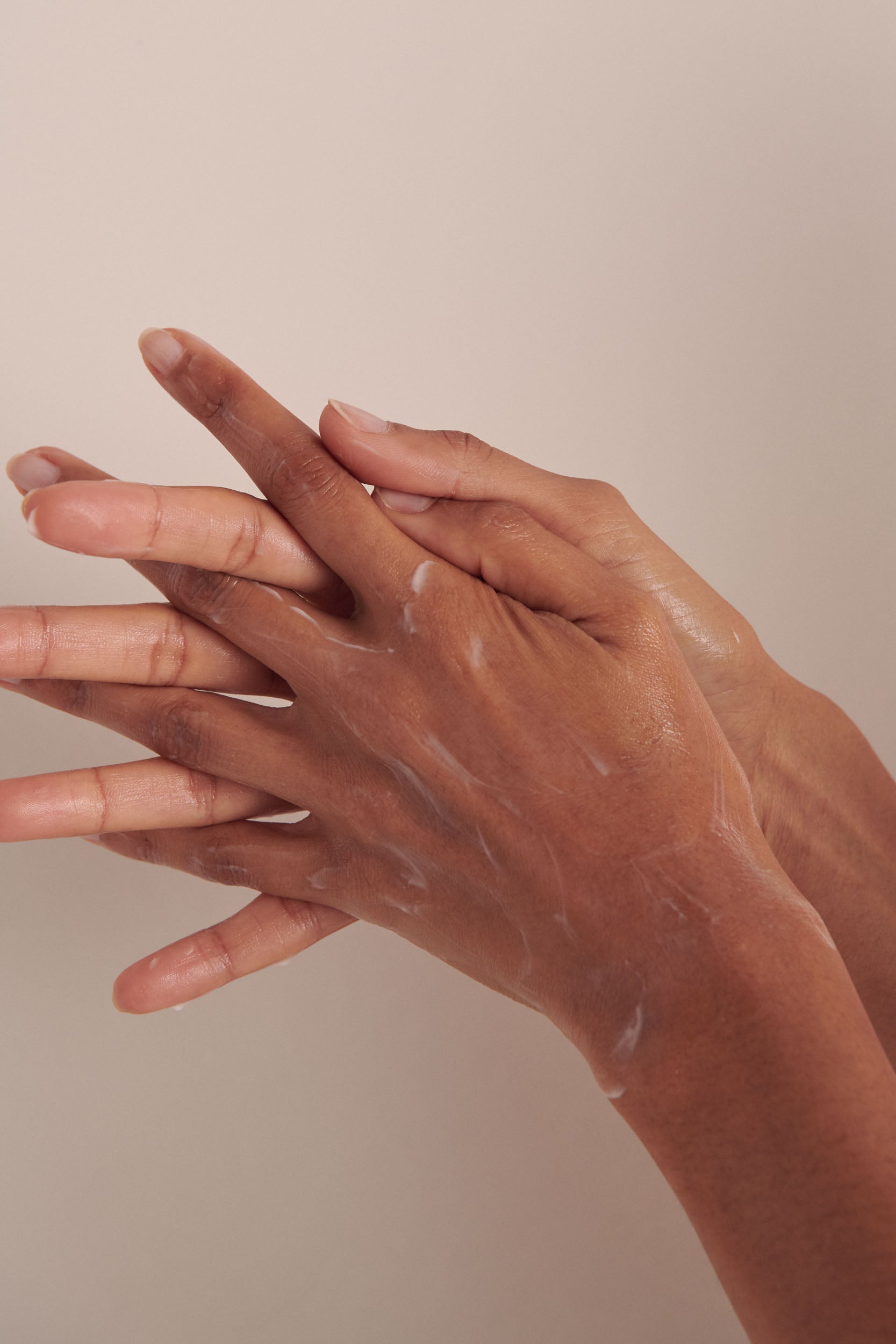 Cream hands Honorine