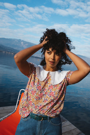 Blouse Etincelle imprimé fleurs solaires col