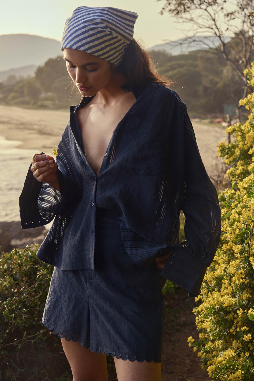 Shirt Leonor navy textured