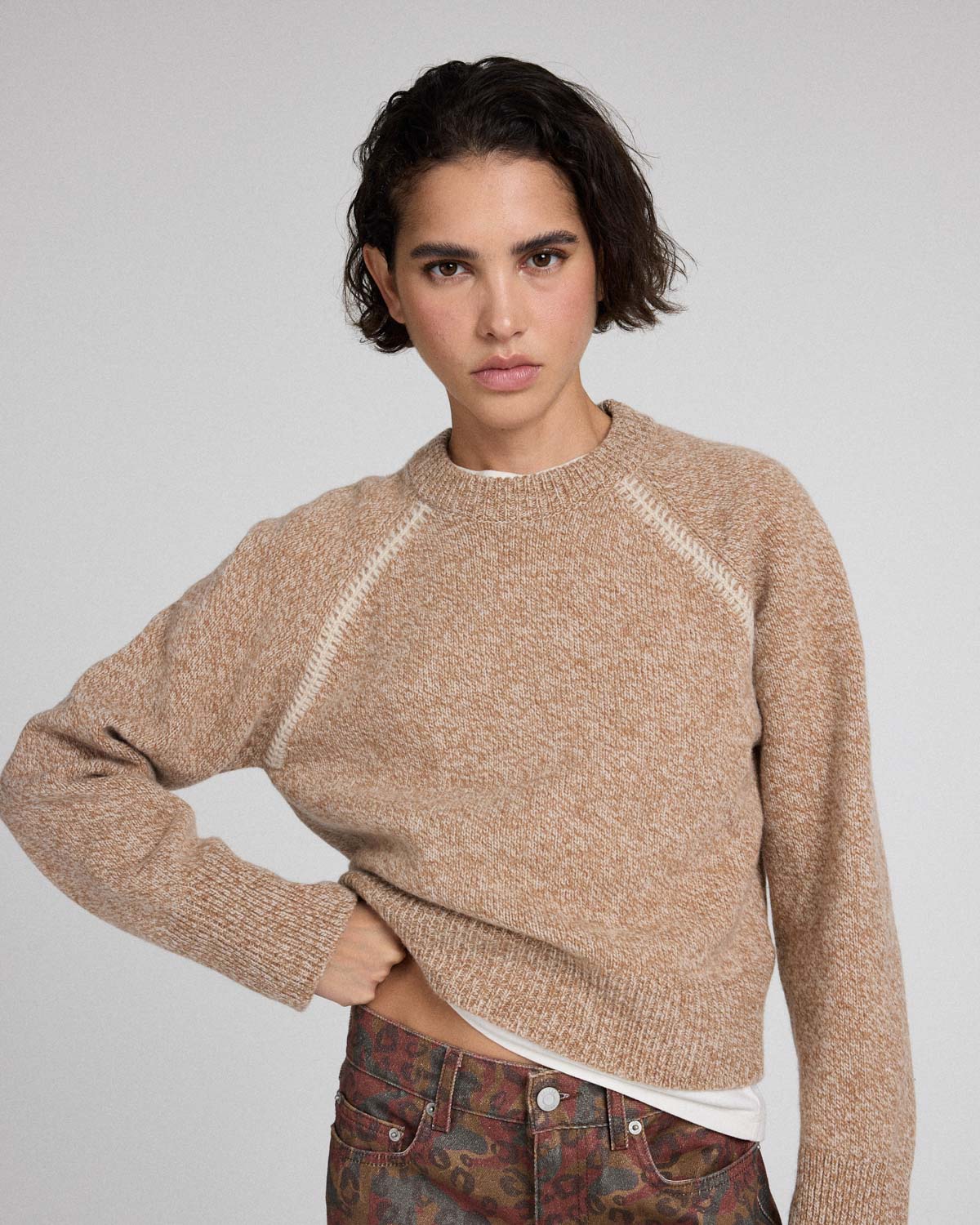 Pull Romain camel