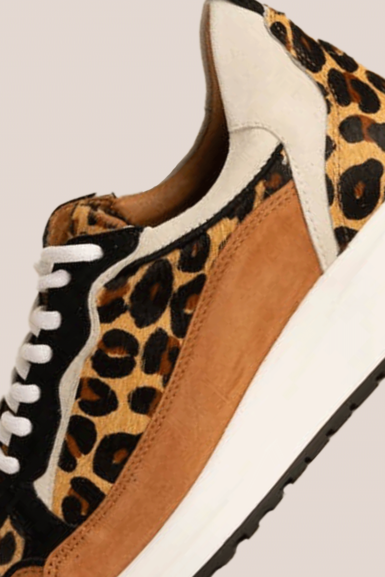 Baskets leopard sales