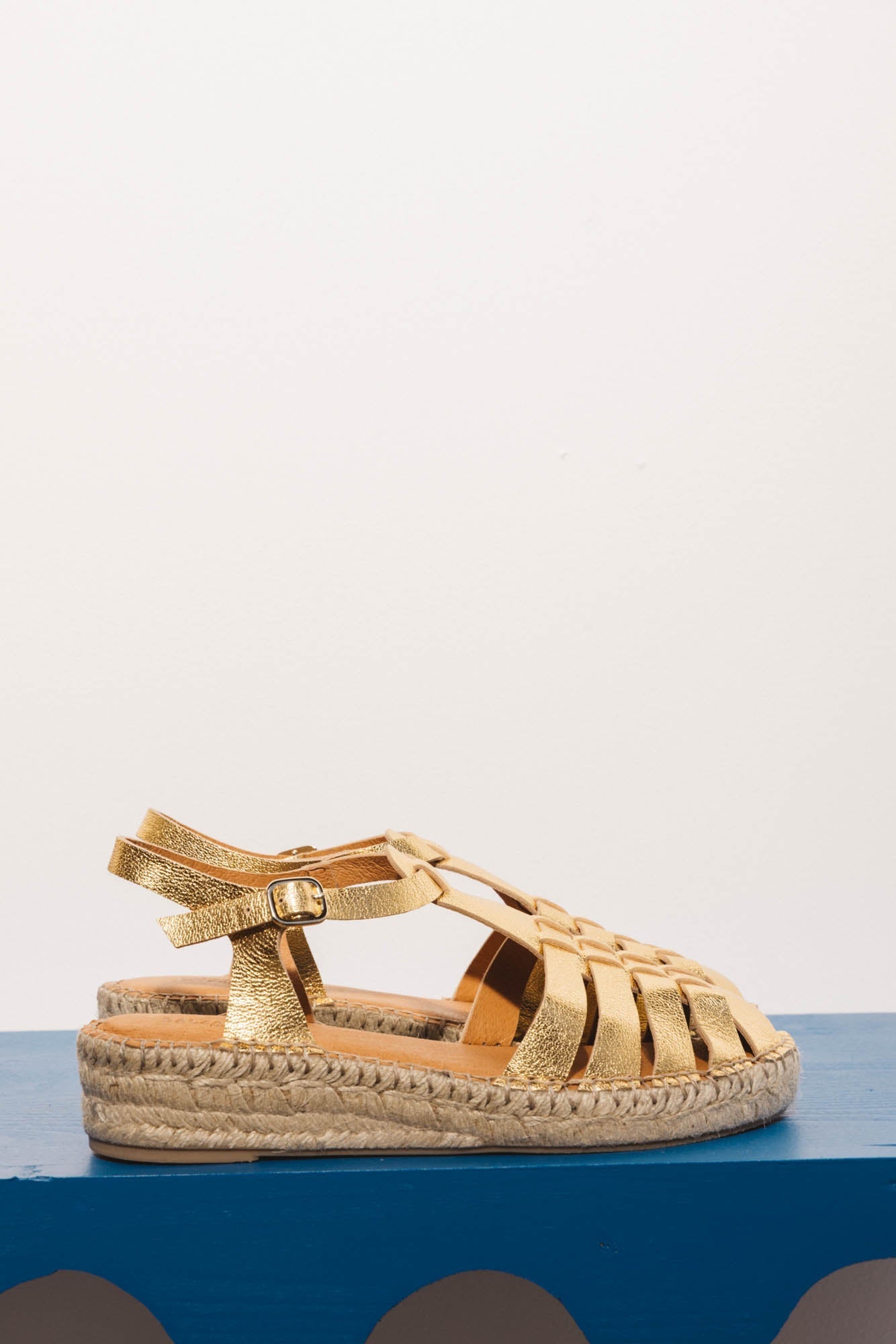 Sandals Coquelicot gold