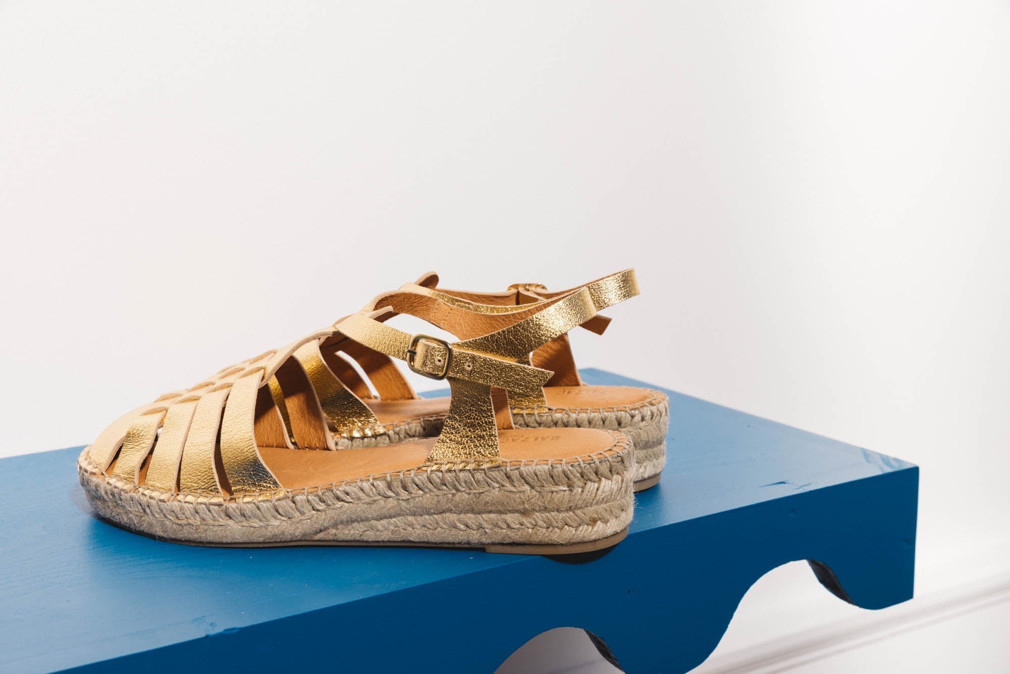 Sandals Coquelicot gold