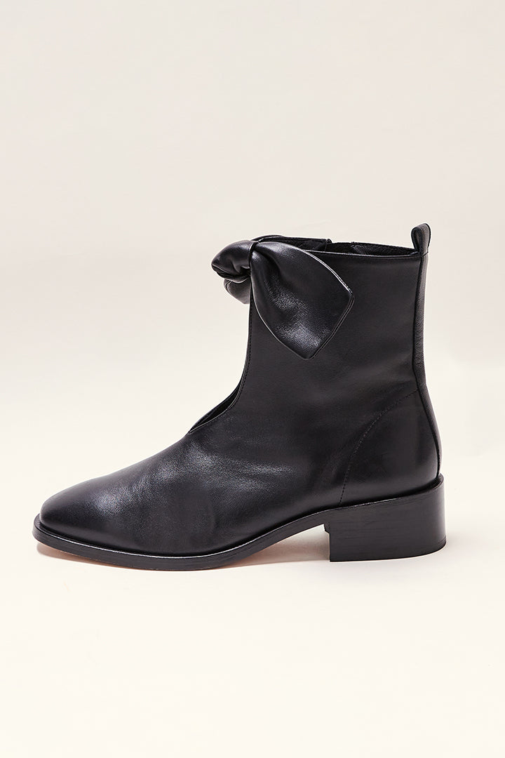 Black Octave ankle boots