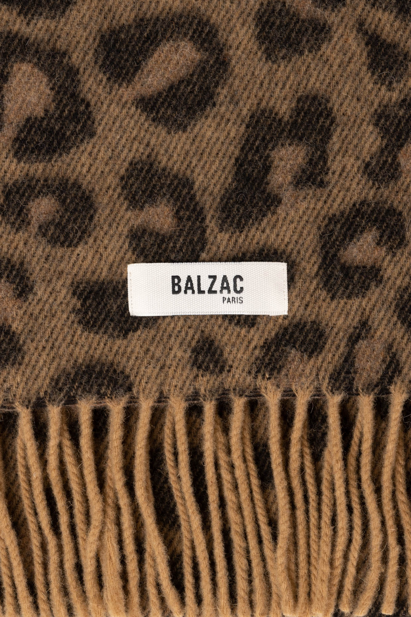 Leopard Public Scarf - Balzac Paris