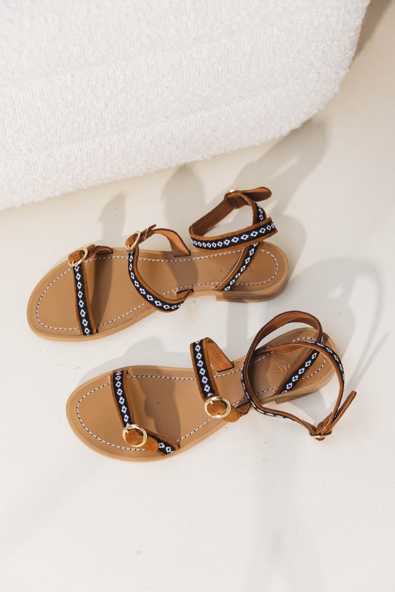 Elia camel sandals with embroidered braid