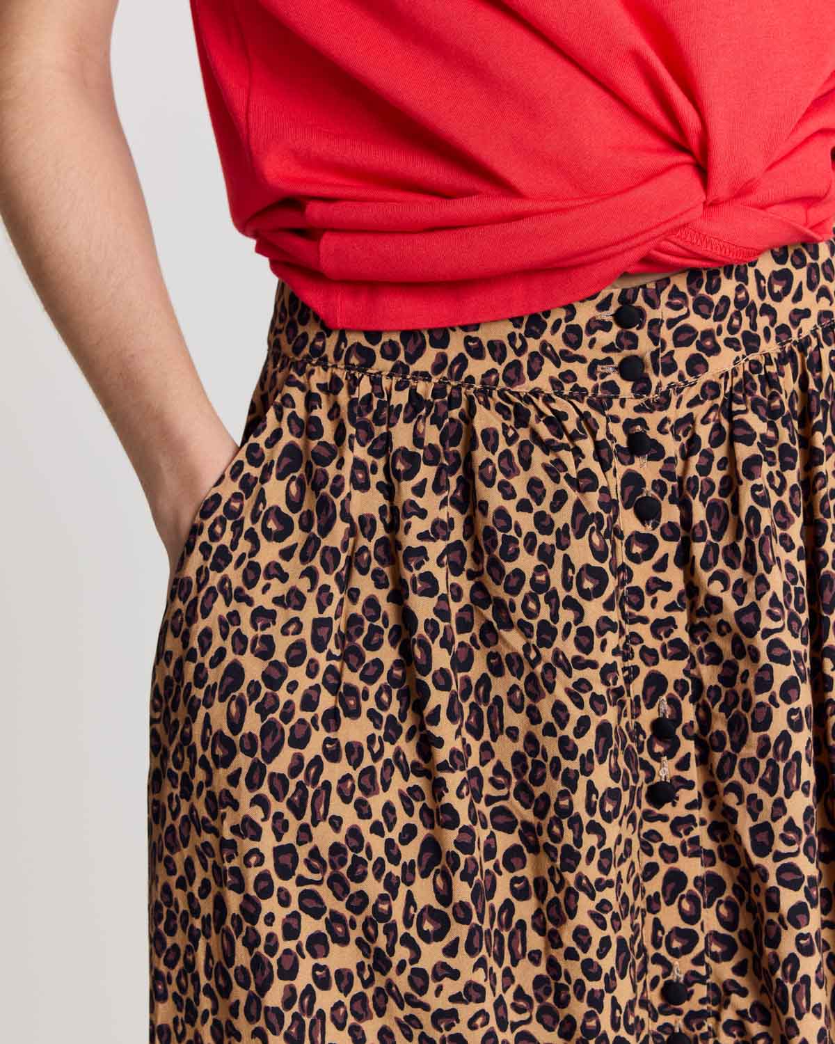 Sally leopard skirt