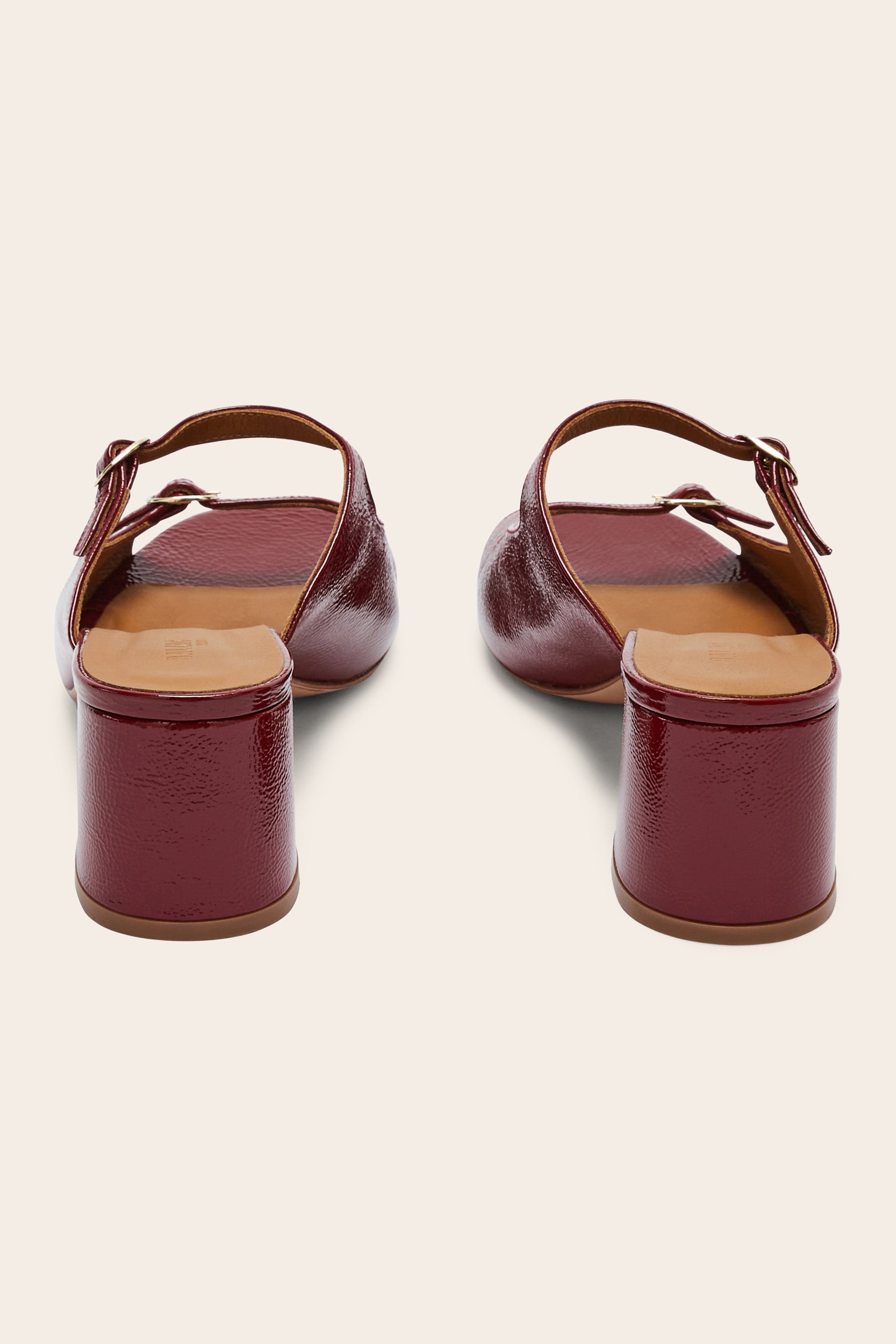Mules Joane patent crinkled burgundy