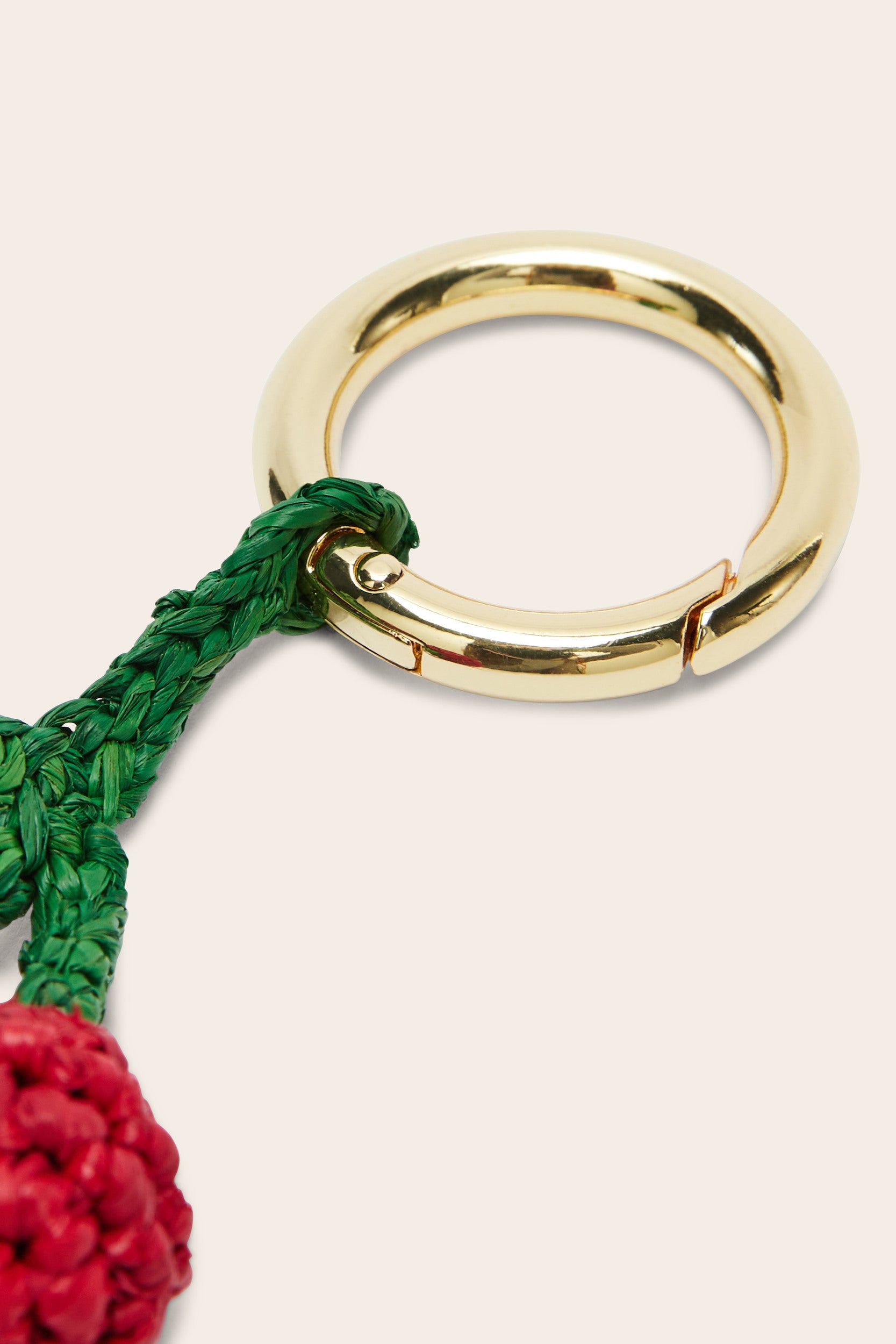 Keyring cerise raffia