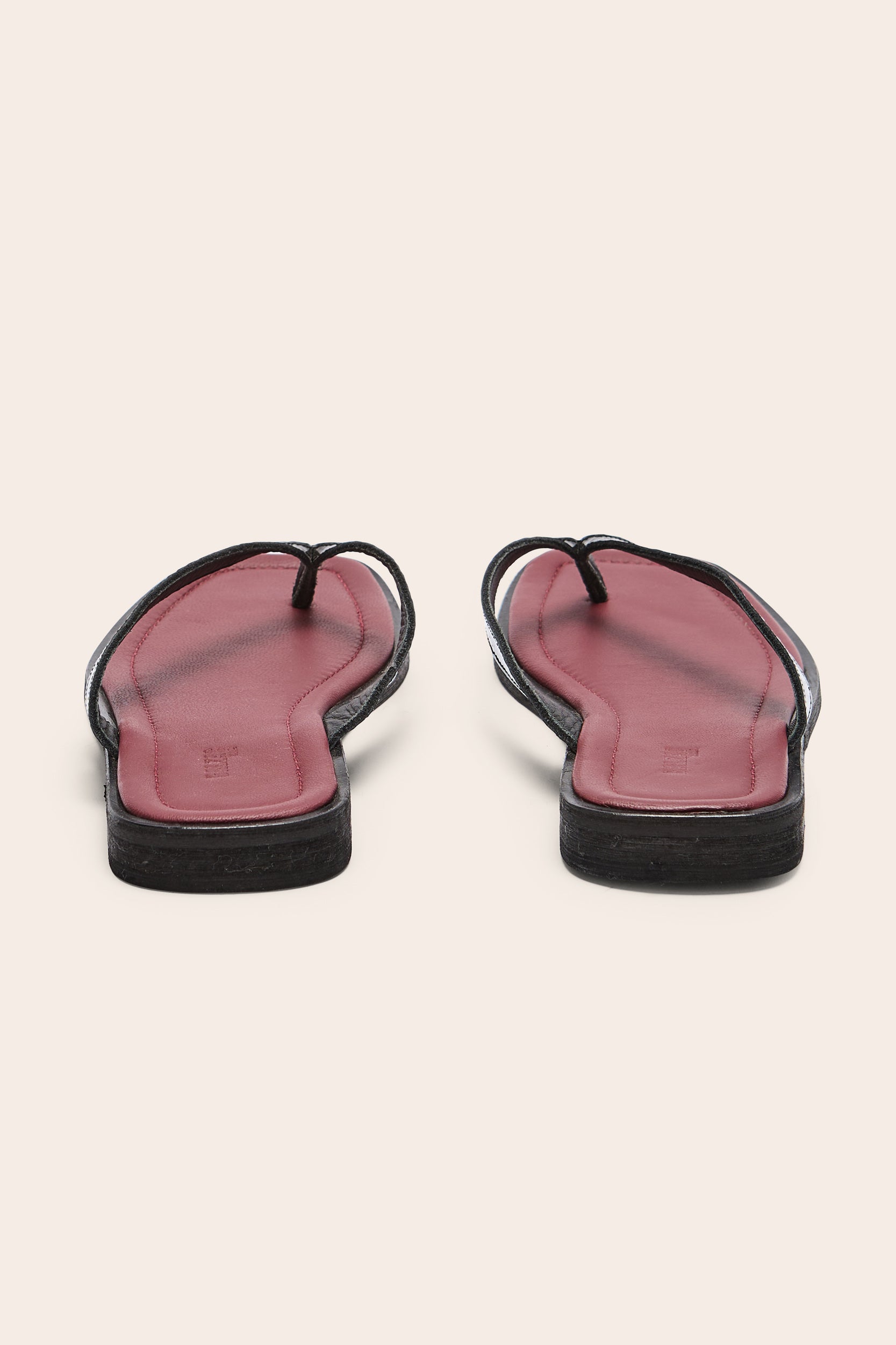 Tong Martina embossed patent black