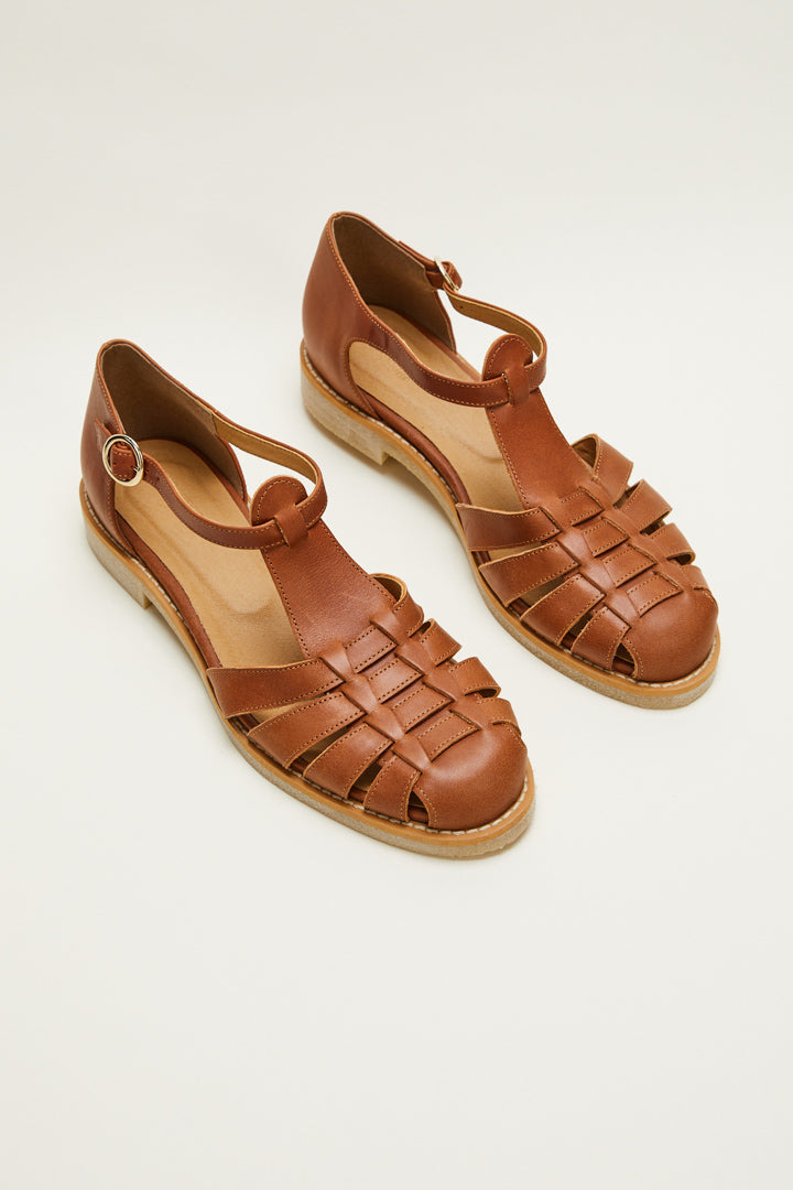 Theoline camel sandals