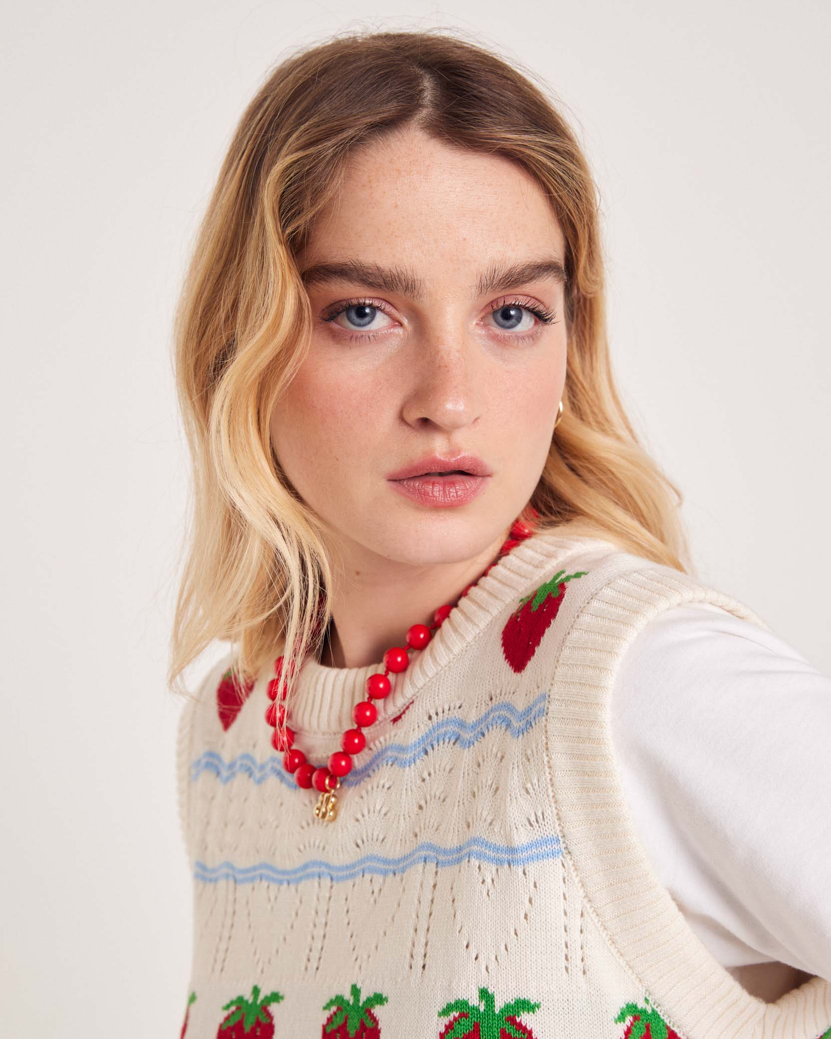 Sweater Priska ecru and fraises red