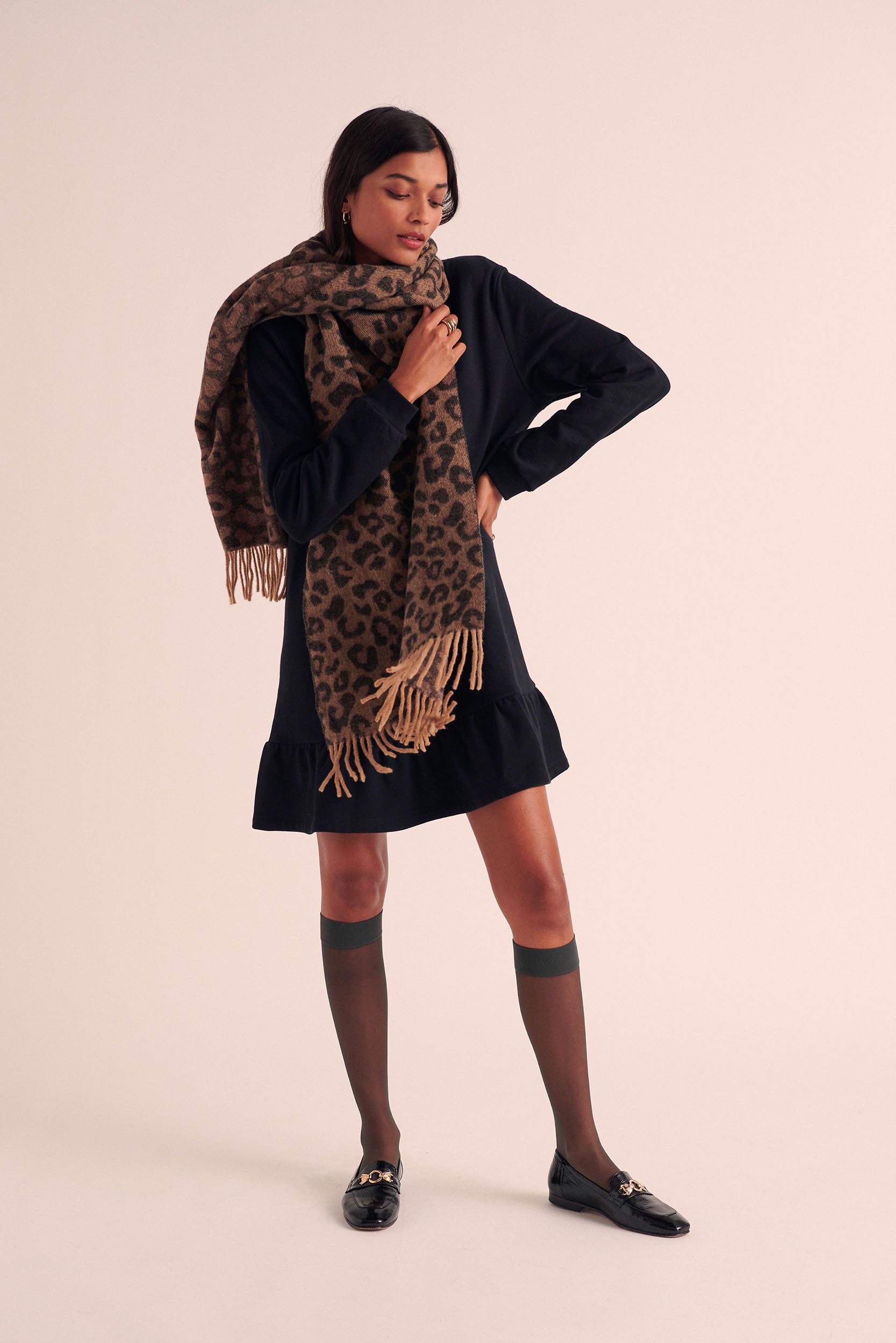 Scarf Public leopard
