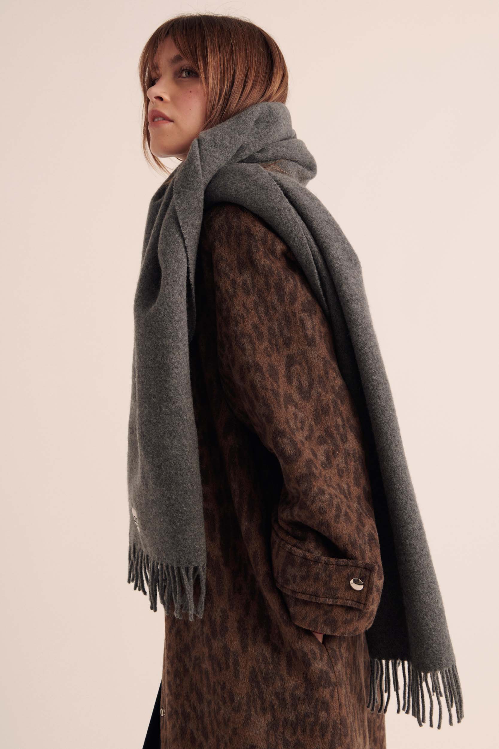 Scarf Public gray