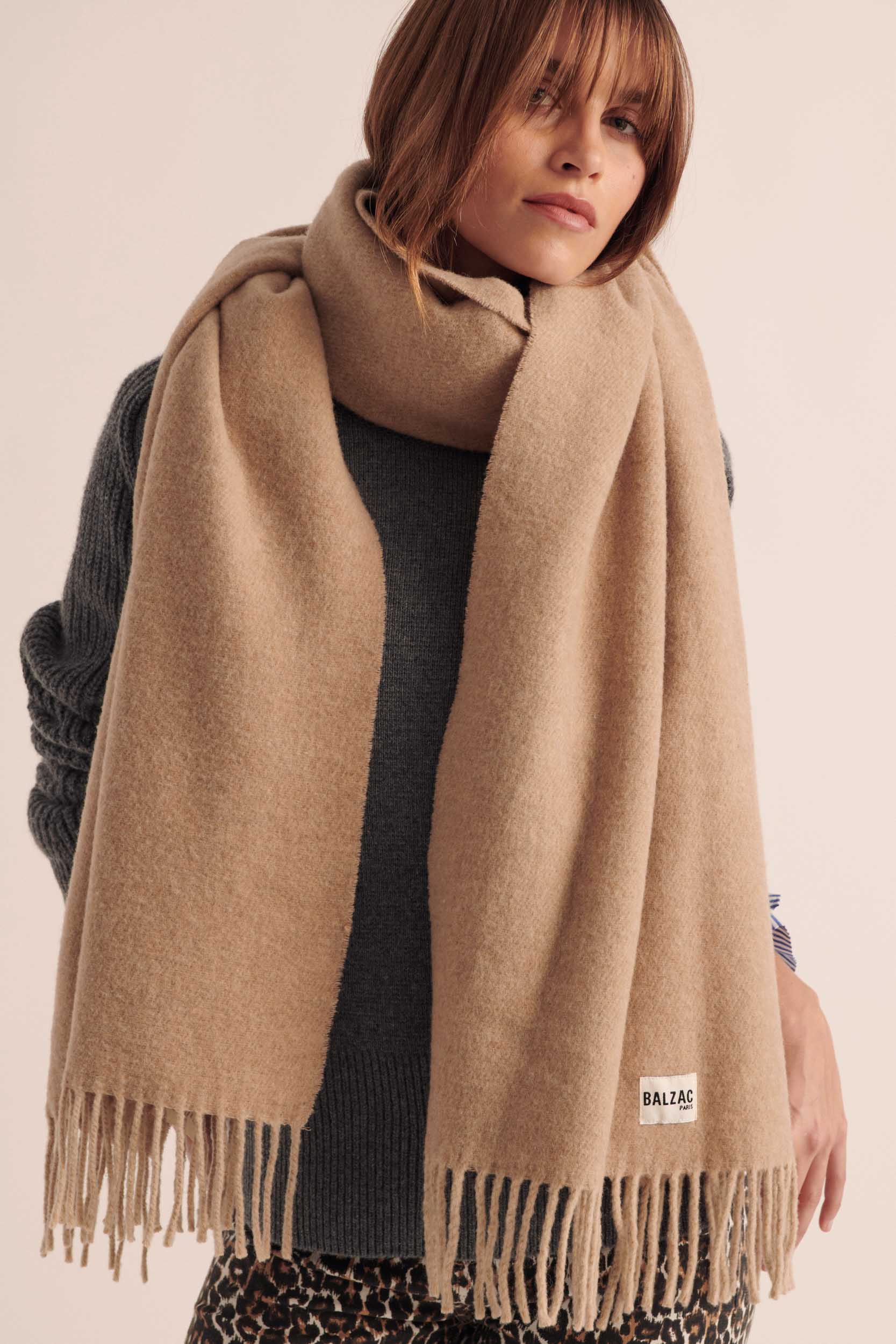 Scarf Public beige