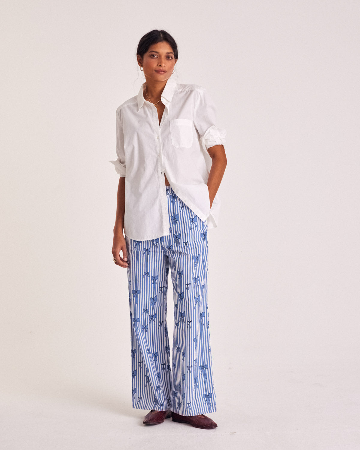 Pantalon Lisea imprimé noeuds bleu