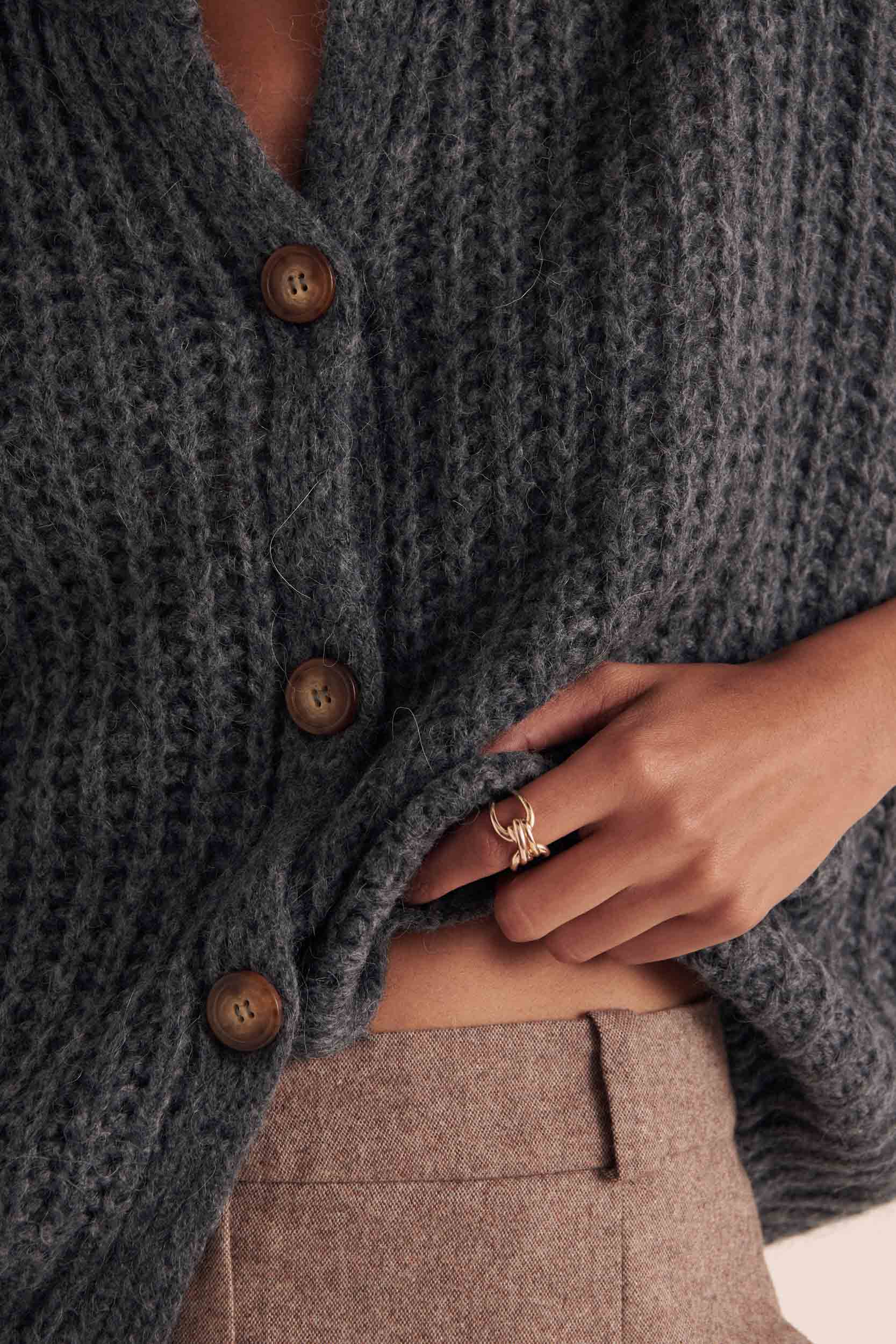 Ring Sorya gold
