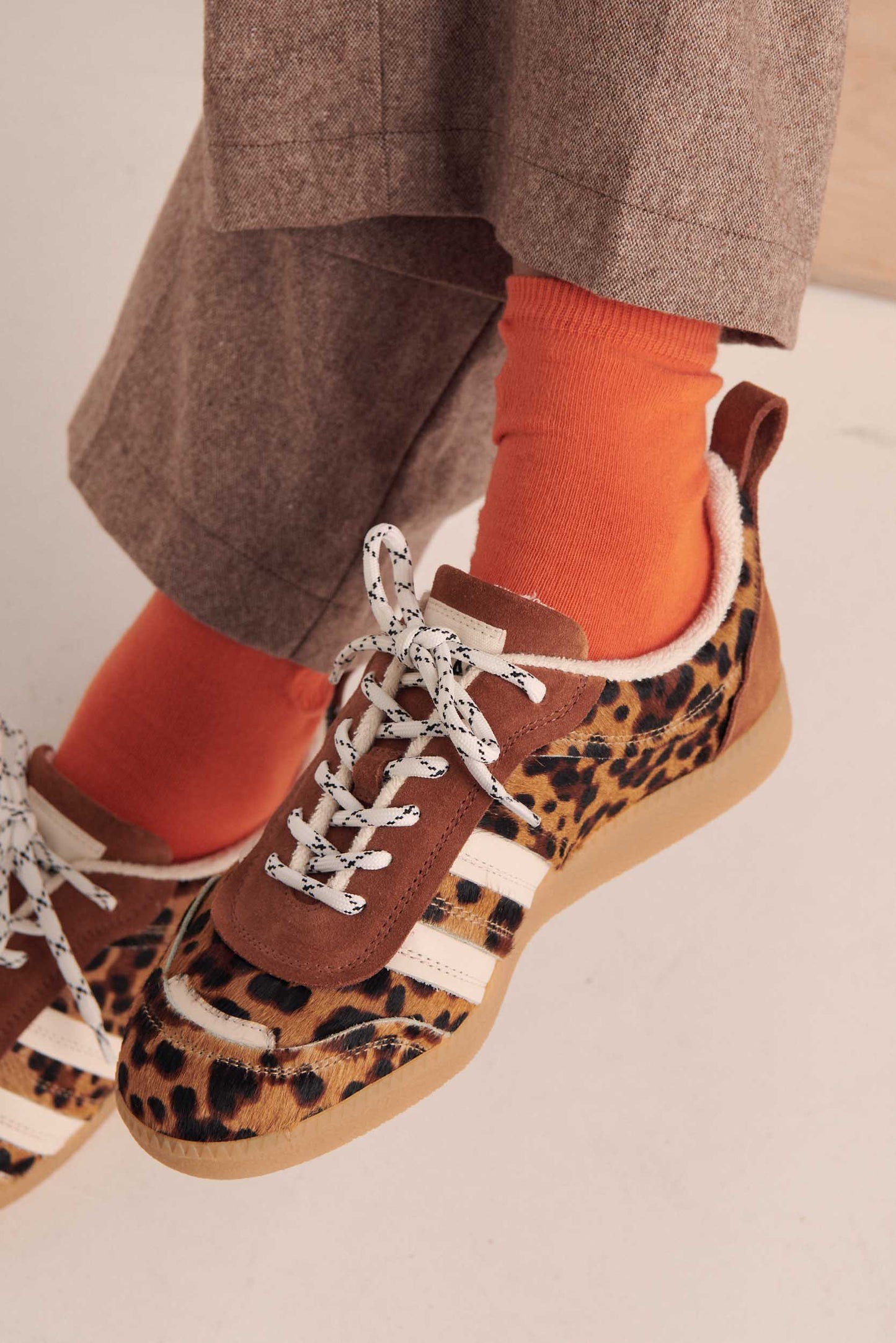 Quinn pony leopard sneakers