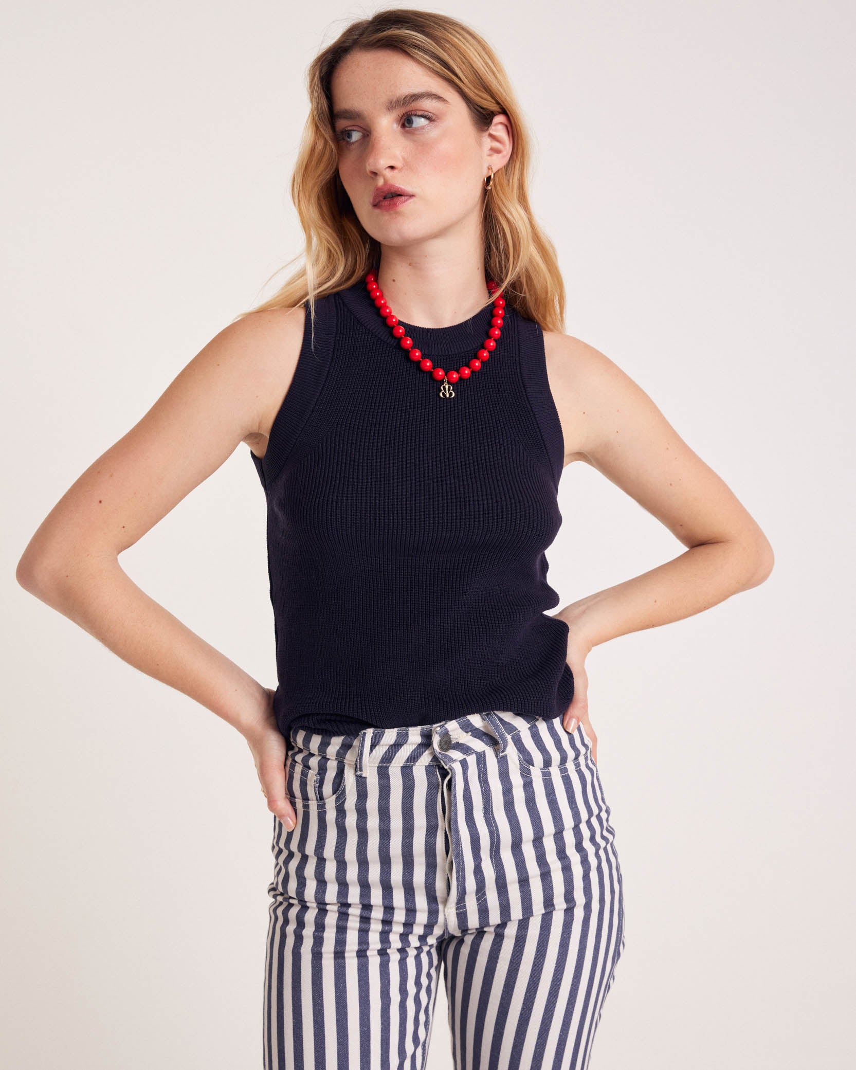 Top Kahn navy