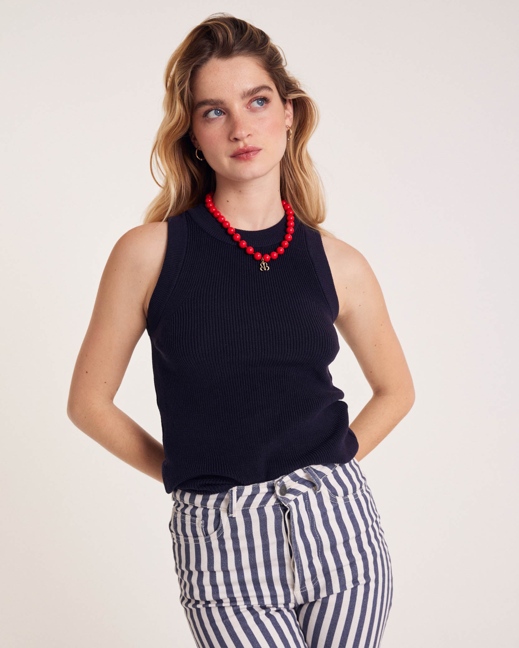 Top Kahn navy