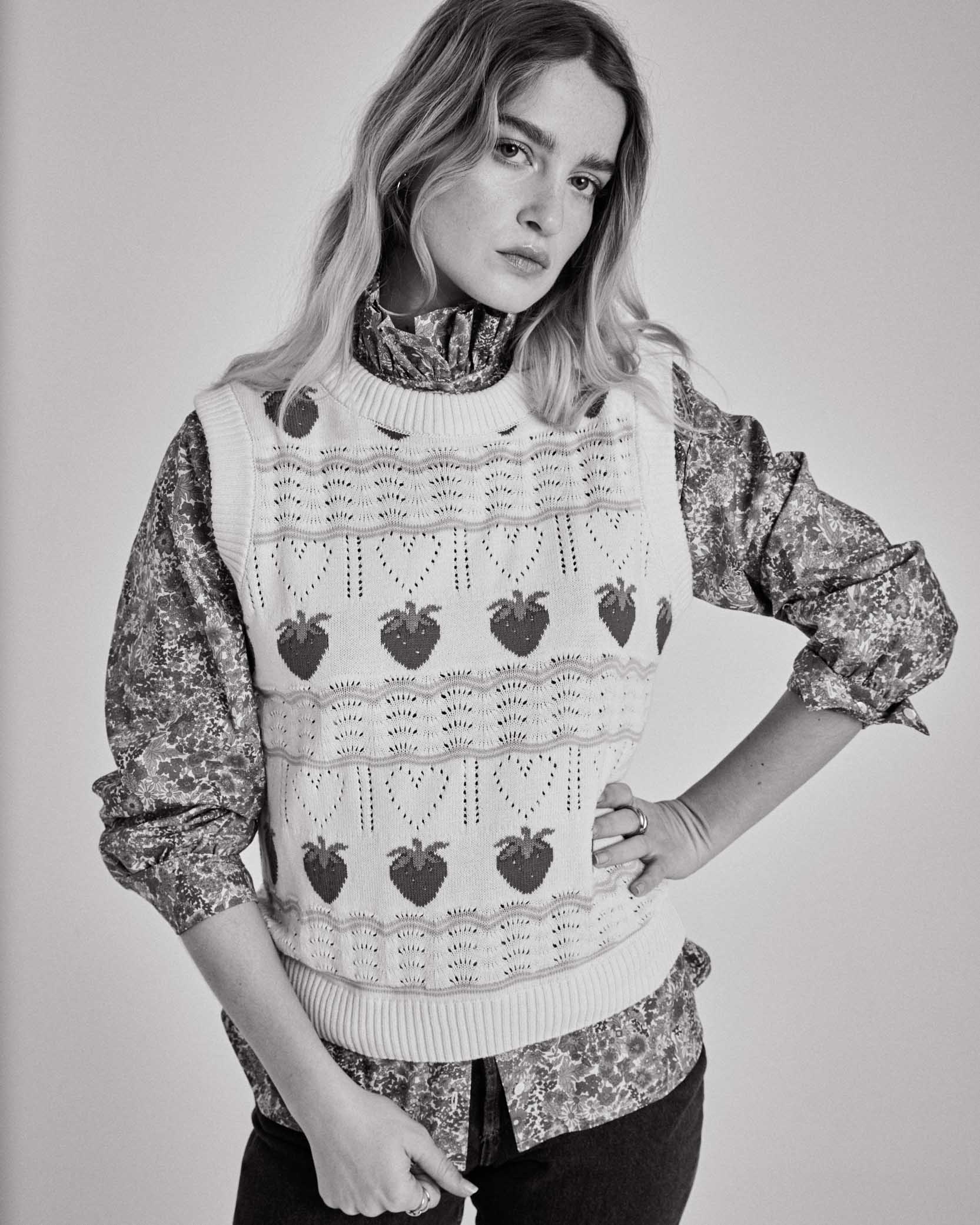Sweater Priska ecru and fraises red