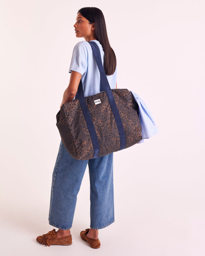 T-shirt Bree embroidered sky blue