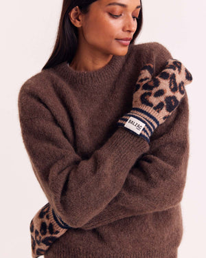 Karen Leopard Mitten