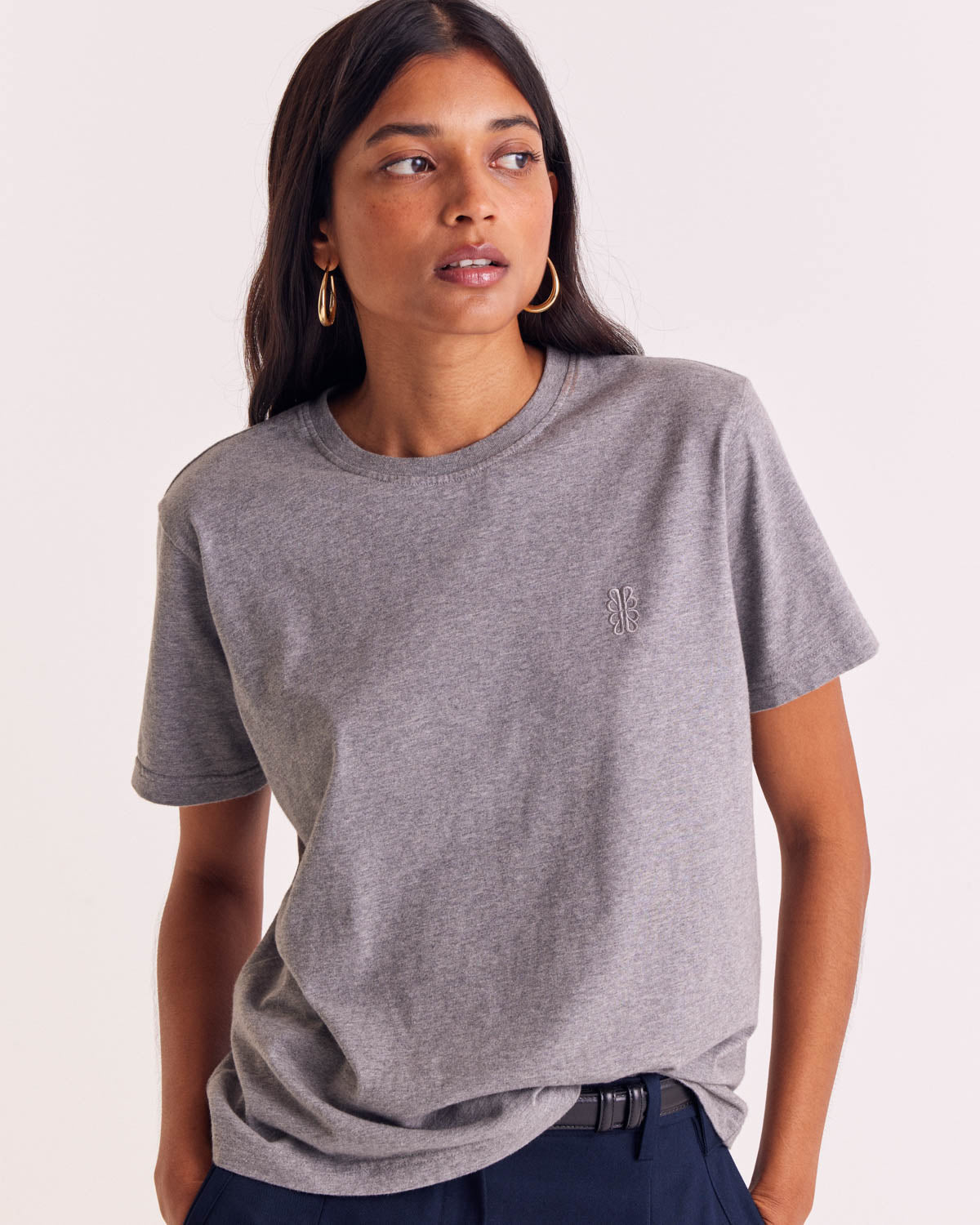 T-shirt Bree heather gray embroidered
