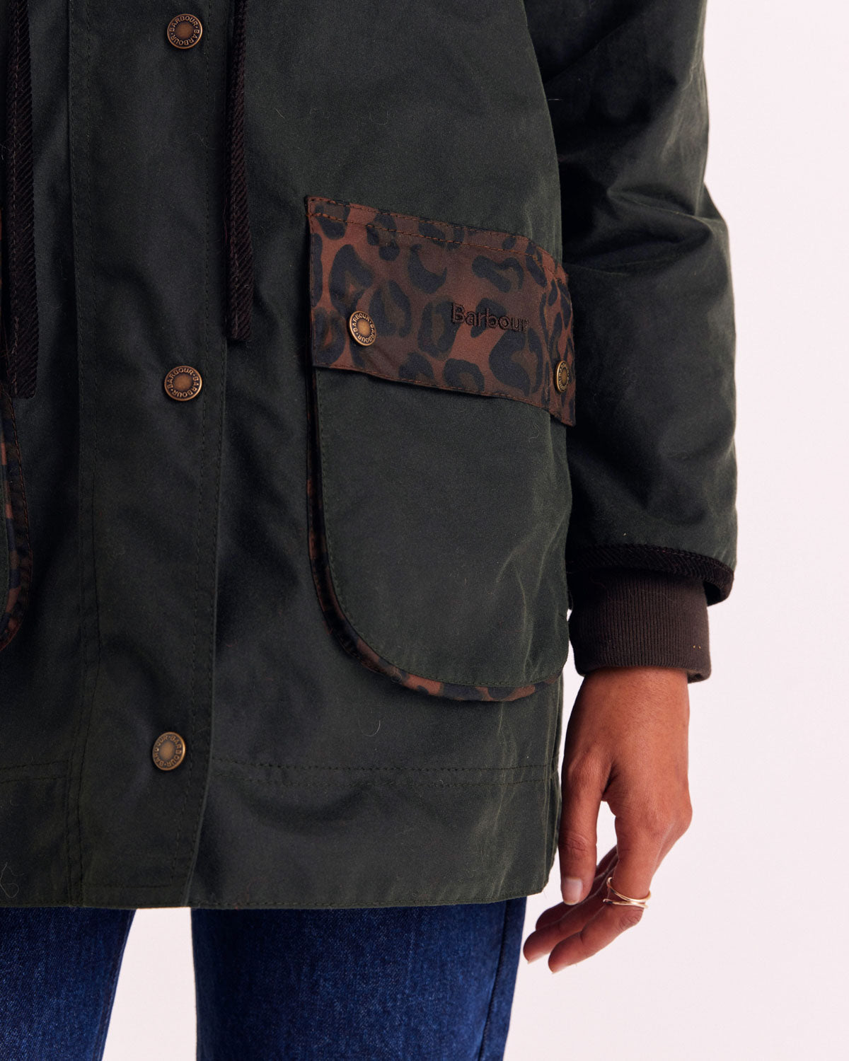 Veste Anaïs kaki et léopard fauve Barbour x Balzac Paris