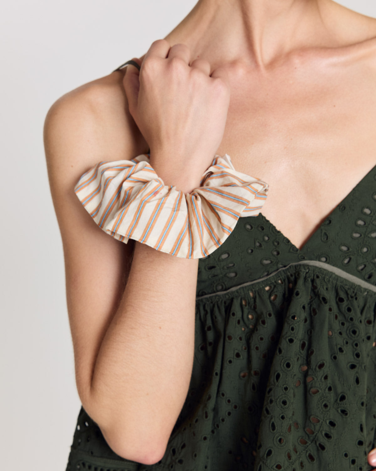 XL Billy scrunchie, orange, blue and off-white stripes